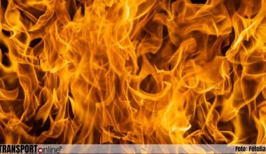 Bergingsmissie brandende Kameroense gastanker MV Falcon onderweg [+foto’s]