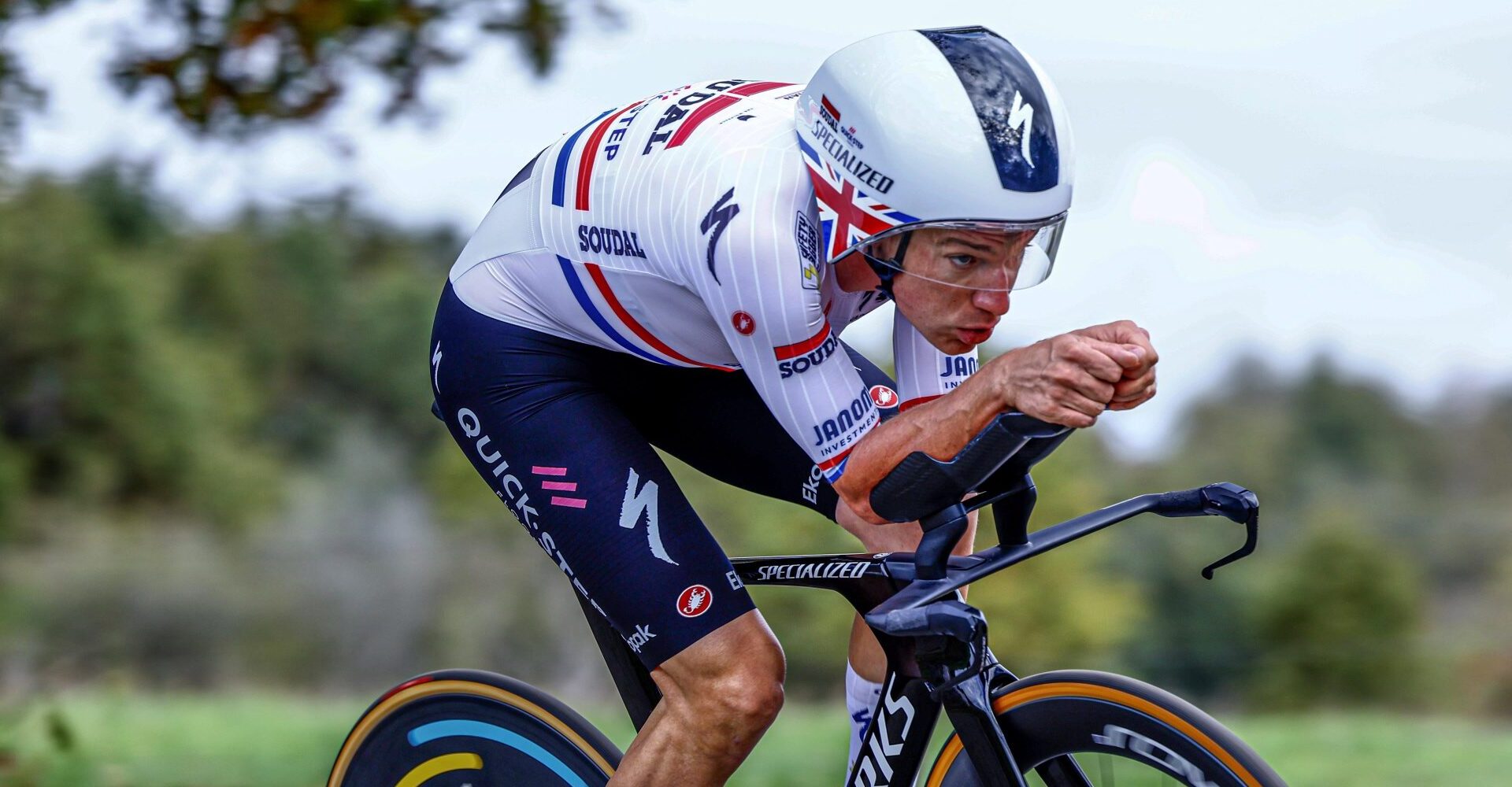 Ethan Hayter wint tijdrit en leidt NIBC Tour of Holland