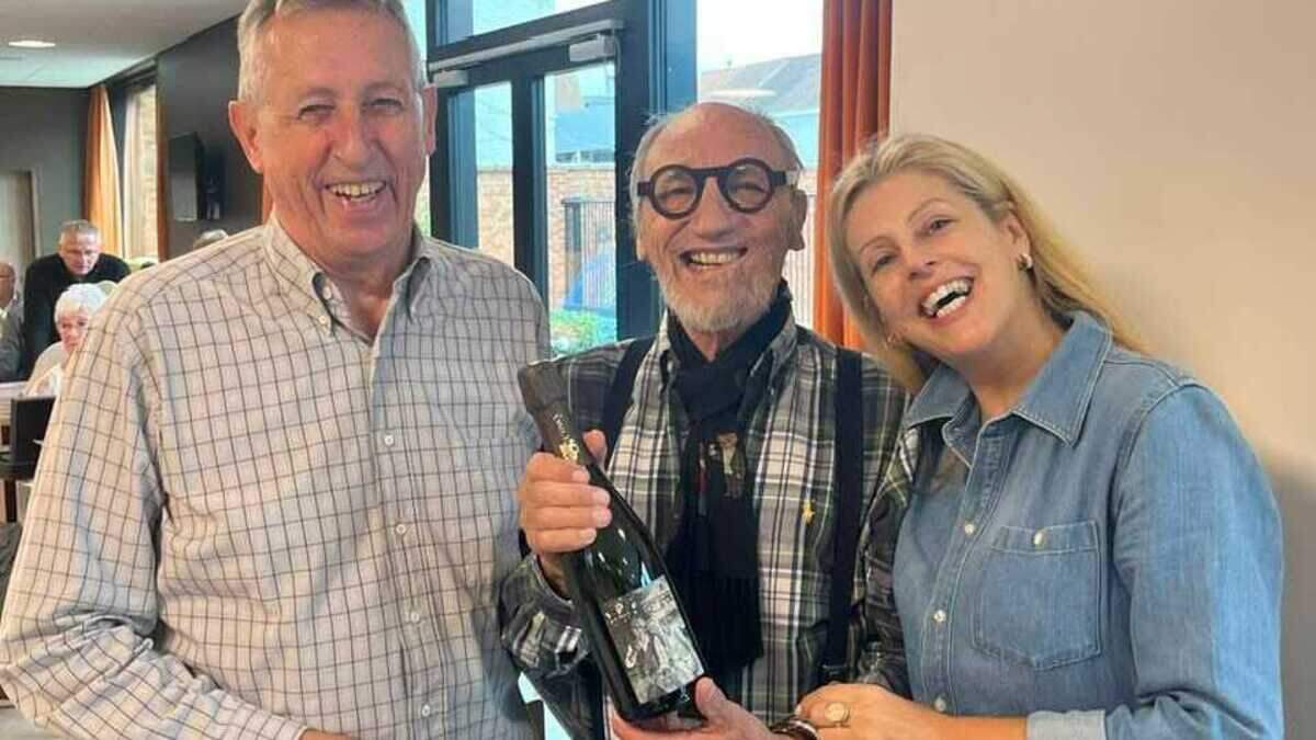 Kunstenaar Martin Wallaert (81) en champagnehuis uit 1764 schrijven samen geschiedenis: “Als eerbetoon aan zijn rijke carrière”