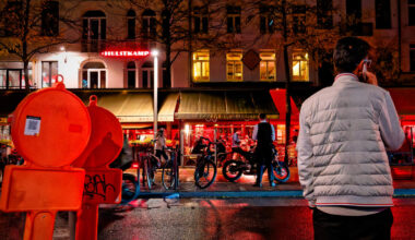 STRAATFOTOGRAAF. “Alles lijkt zorgeloos op de De Keyserlei. Tot het tijd is om naar huis te gaan”