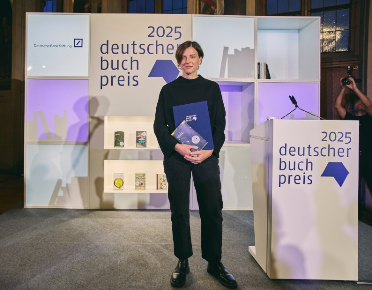 Dorothee Elmiger krijgt voor "Die Holländerinnen" (De Hollandse vrouwen) de Duitse Boekenprijs 2025