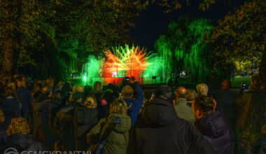 Spectaculaire watershow trekt duizenden bezoekers in Delfzijl - Eemskrant.nl
