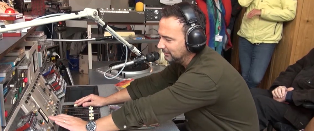 3FM viert 60-jarig bestaan in Beeld & Geluid: Wandel door 6 nagebouwde studio’s