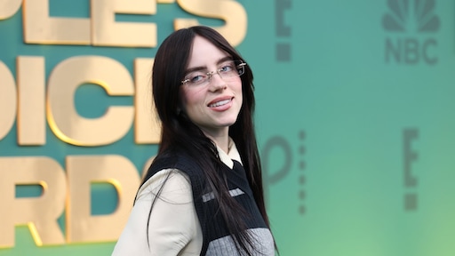 Billie Eilish wilde hitnummer Birds of a Feather van album schrappen