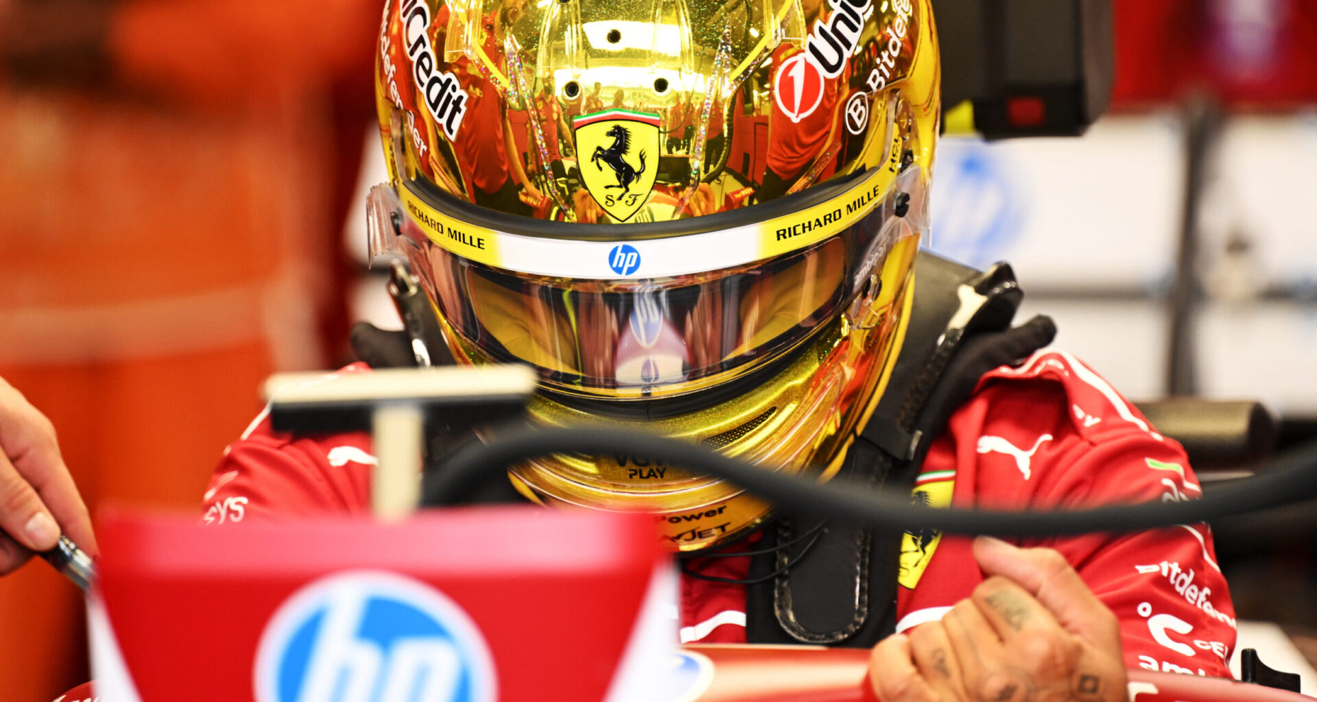 Lewis Hamilton verliest zevende plaats na tijdstraf, Alonso profiteert