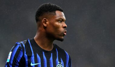 Chivu reageert op zichtbaar boze Dumfries na wissel: ‘Je moet altijd boos zijn op mij’