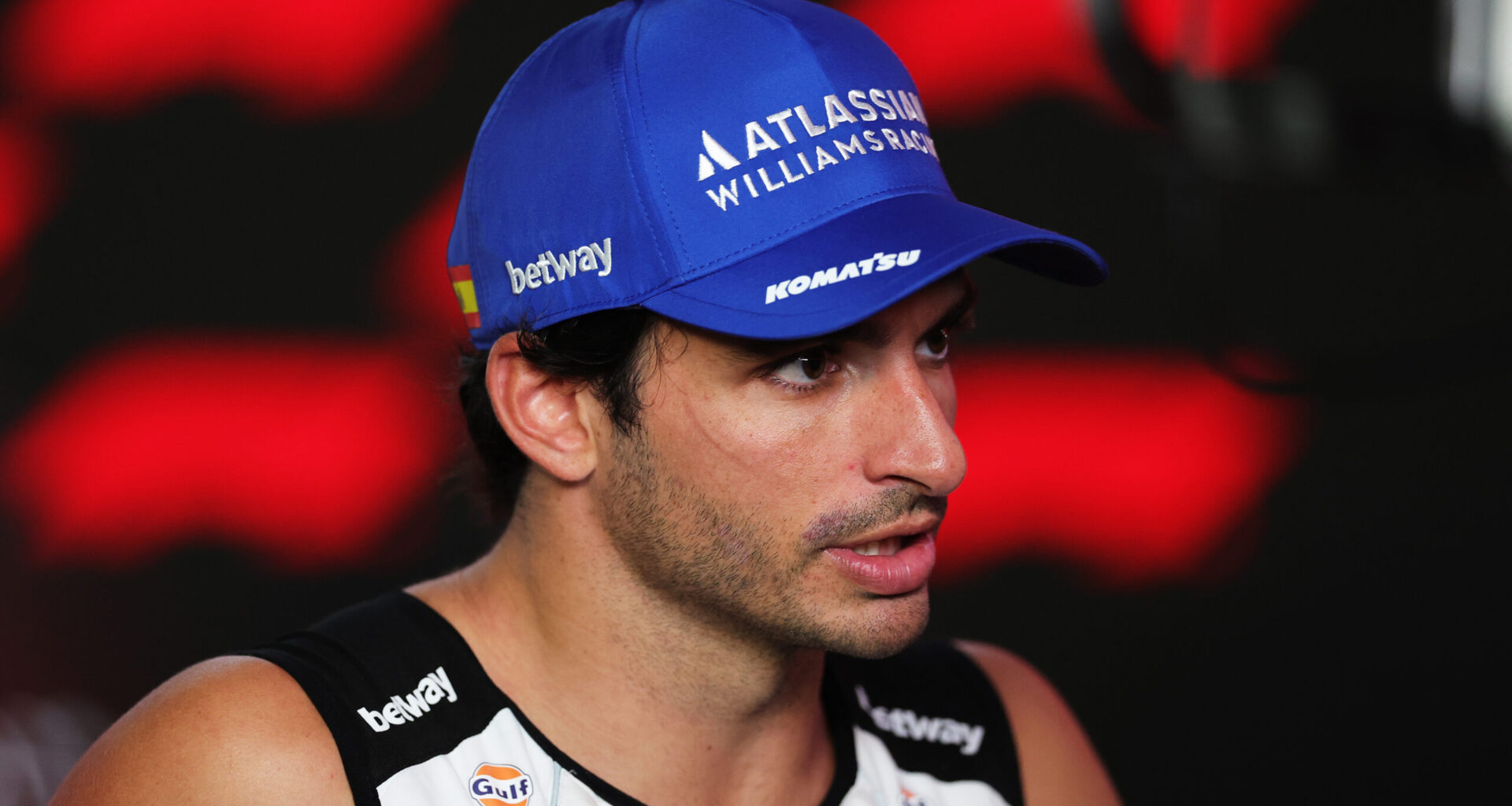 Sainz bekritiseert F1-uitzending: ‘Tonen beroemdheden te veel'