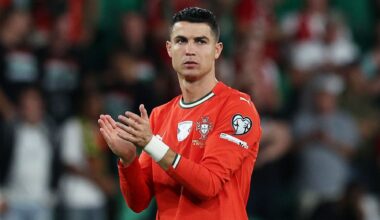 Twee nieuwkomers in top tien best betaald voetballers van Forbes