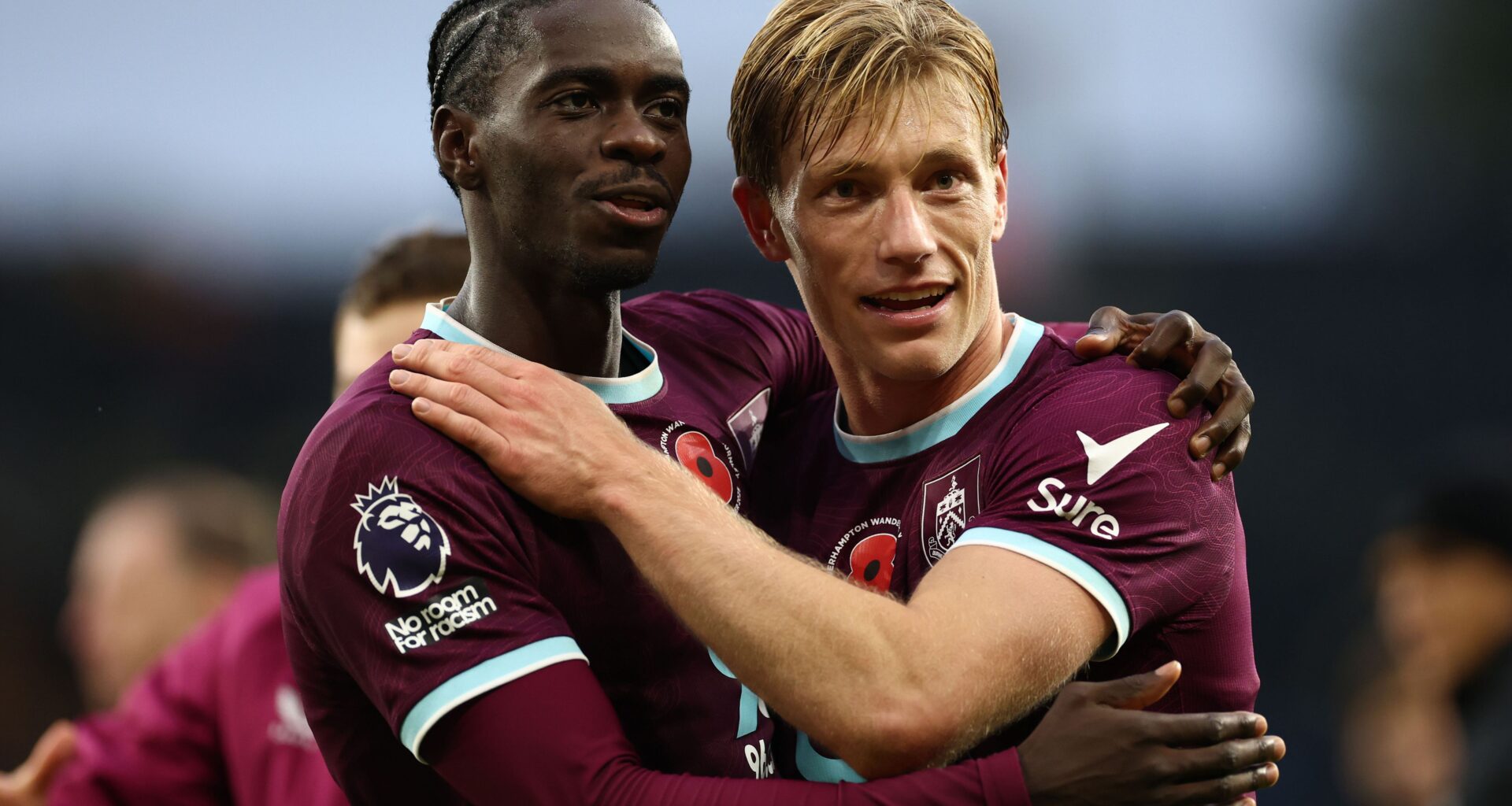 Zian Flemming imponeert in Premier League: 'Van Persie zou trots zijn geweest op zo'n goal'