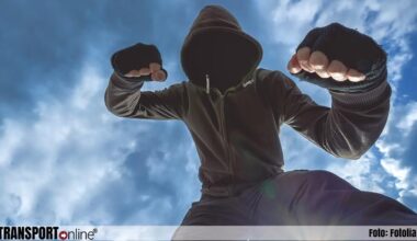 Vrachtwagenchauffeur zwaar mishandeld bij overval op verzorgingsplaats langs Duitse A45