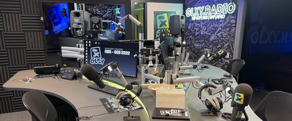 Eigenaar Glxy Radio verbolgen over toestemming NPO Blend: “Businessmodel om zeep na veiling”