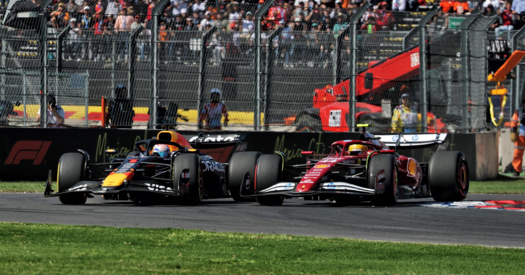 Hamilton hekelt FIA na incident met Verstappen: "Dat zegt een hoop"