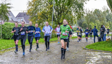 Dertiende editie Zeemijlenloop Delfzijl kende zondagmiddag een stormachtig verloop - Eemskrant.nl