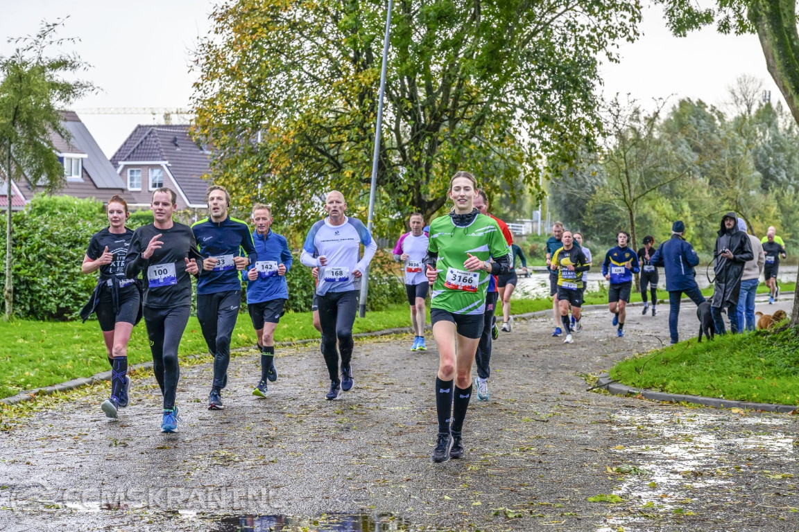 Dertiende editie Zeemijlenloop Delfzijl kende zondagmiddag een stormachtig verloop - Eemskrant.nl