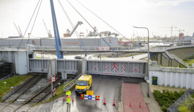 Waterschappen sluiten dijkdoorgangen bij Delfzijl vanwege verhoogde waterstand, parcours Zeemijlenloop wordt aangepast - Eemskrant.nl