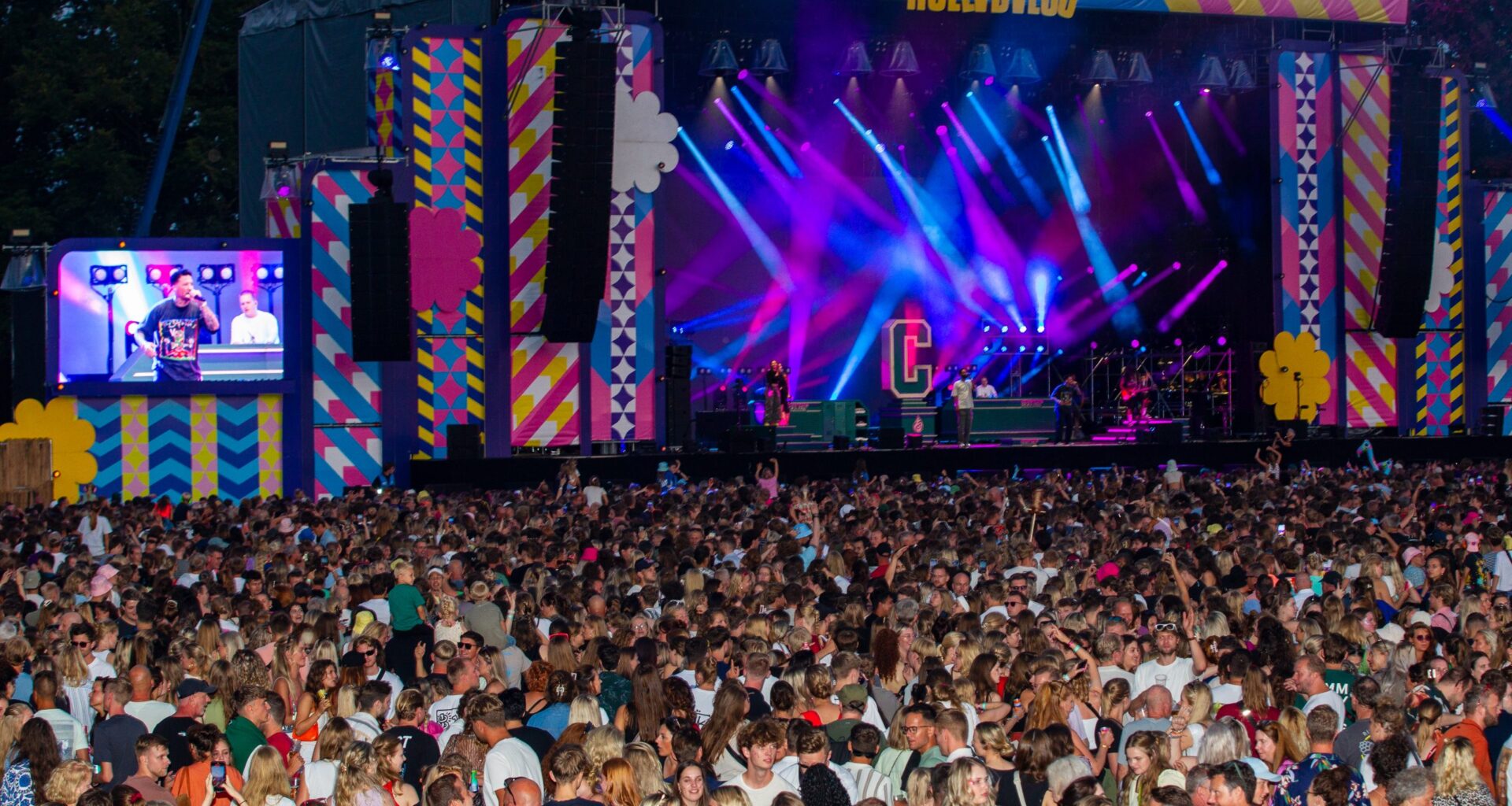 Kraantje Pappie op festival Hullabaloo in het Stadspark  Foto