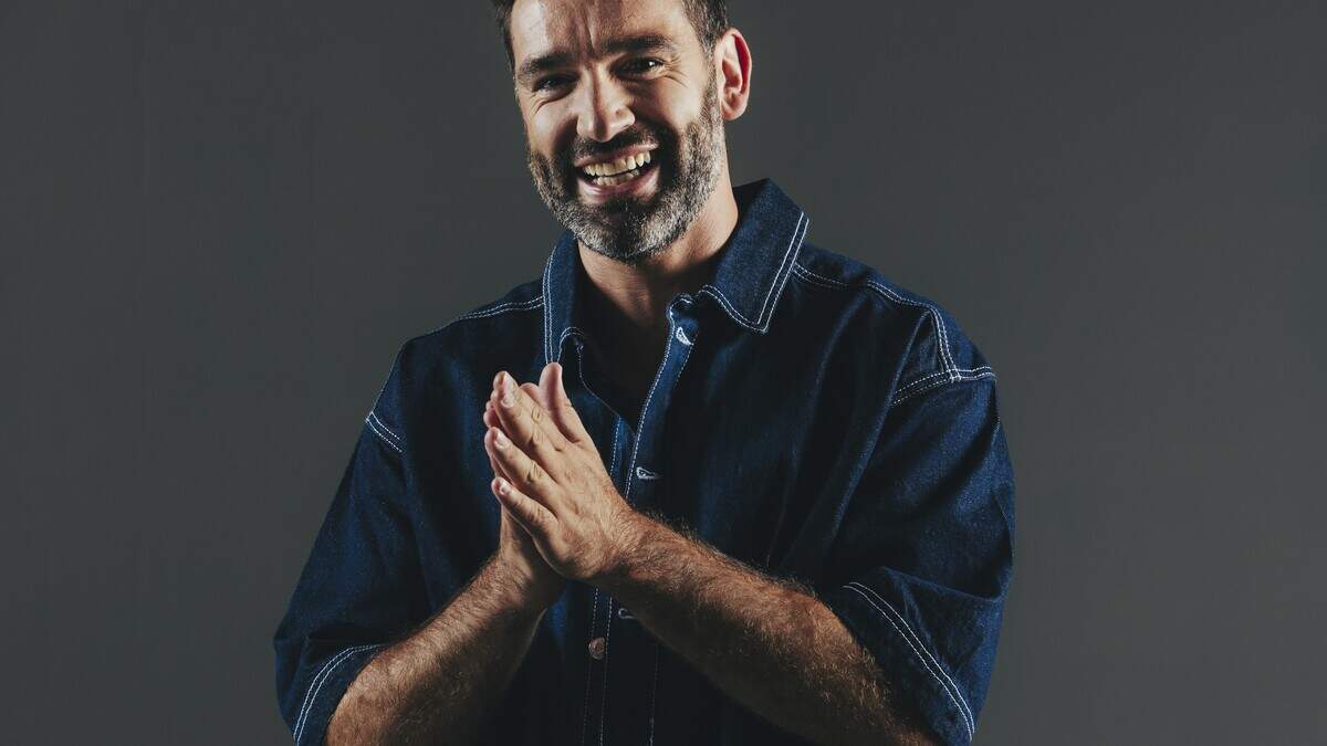 Metejoor keert terug met volle goesting: “Na de eerste date met Celine zei ik tegen mijn moeder ‘als die niet met kerst aan tafel zit, weet ik het niet meer’” - GVA