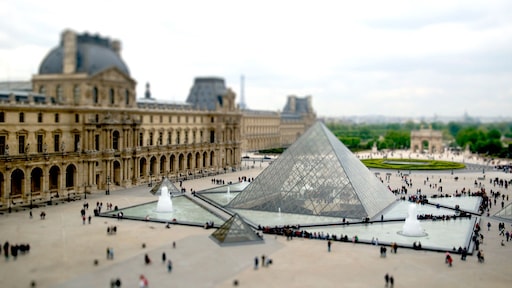 Juwelen uit het Louvre liggen nu in kluis 26 meter onder de grond