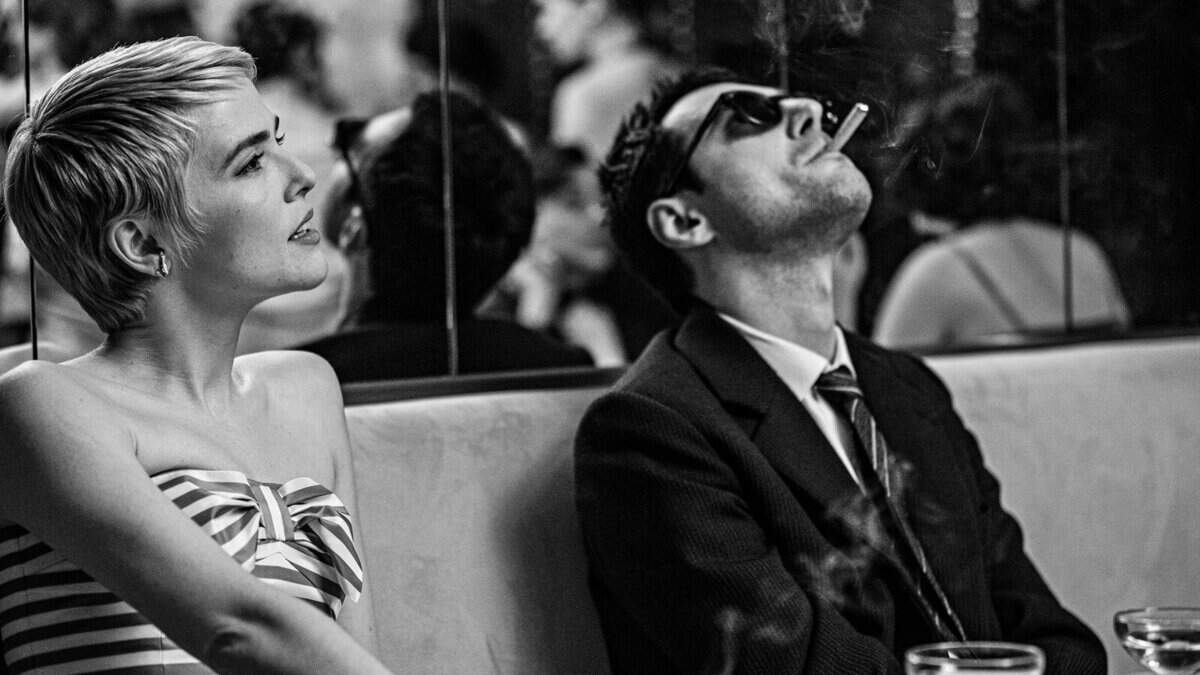 Met het heerlijk speelse ‘Nouvelle vague’ reconstrueert regisseur Richard Linklater de geboorte van een Franse filmklassieker ★★★★☆ - De Standaard