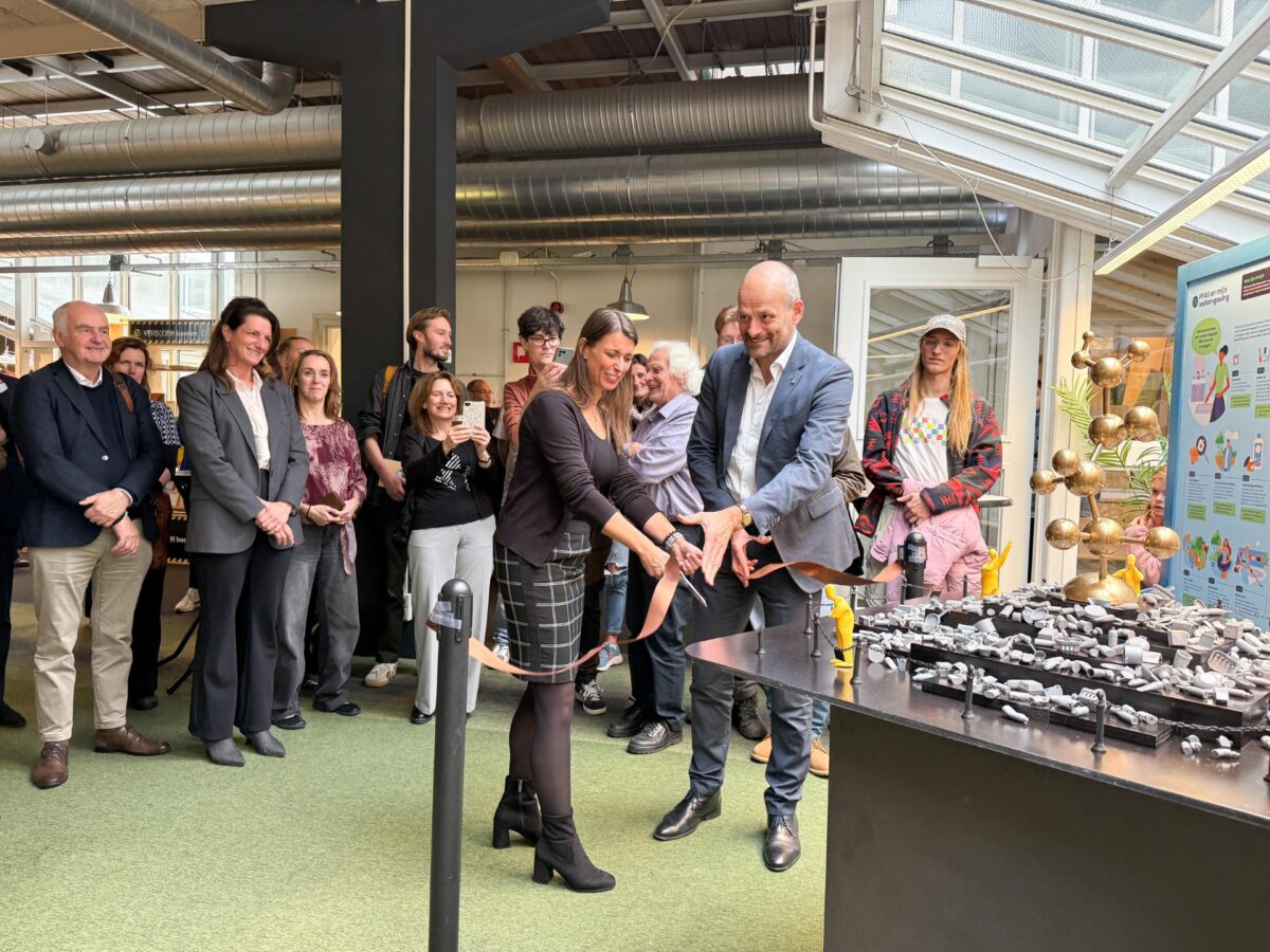PFAS-expositie geopend; 'kunst, kennis en gesprek komen samen'