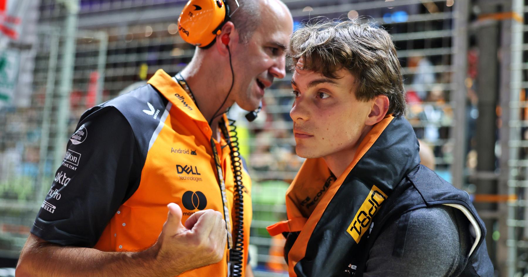 Piastri trekt stekker uit radio tijdens overwinningsspeech Brown