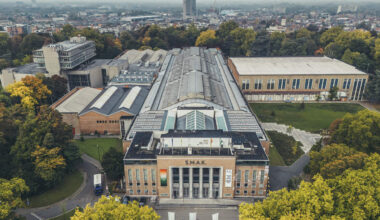 Is het Smak klaar om een baken voor hedendaagse kunst te worden? - De Standaard