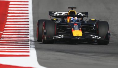 Weergaloze Verstappen deelt nieuwe mokerslag uit aan McLaren