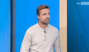 Tim Krul doet live op televisie krankzinnige onthulling over Louis van Gaal