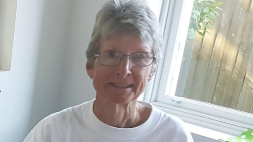 Dochter overleden cruisepassagier die achterbleef op eiland: 'Ze is in de steek gelaten' - RTL.nl