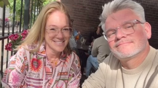 'Blij met jou naast mij'