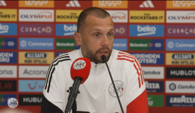 Ajax-trainer John Heitinga neemt Alex Kroes één ding behoorlijk kwalijk