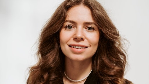 Shelly was veganist, maar eet nu tóch weer soms vlees