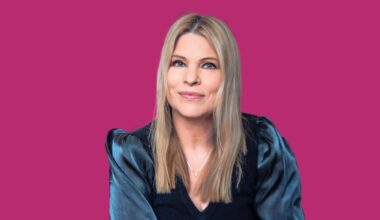 Tina Nijkamp: miljardair Joop van den Ende ziet zichzelf als beschermheer van de publieke omroep maar dient ook eigen belang