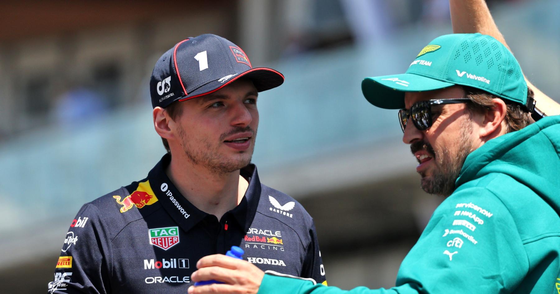 Verstappen gekoppeld aan Aston Martin: "Er het nieuwe Red Bull van maken"