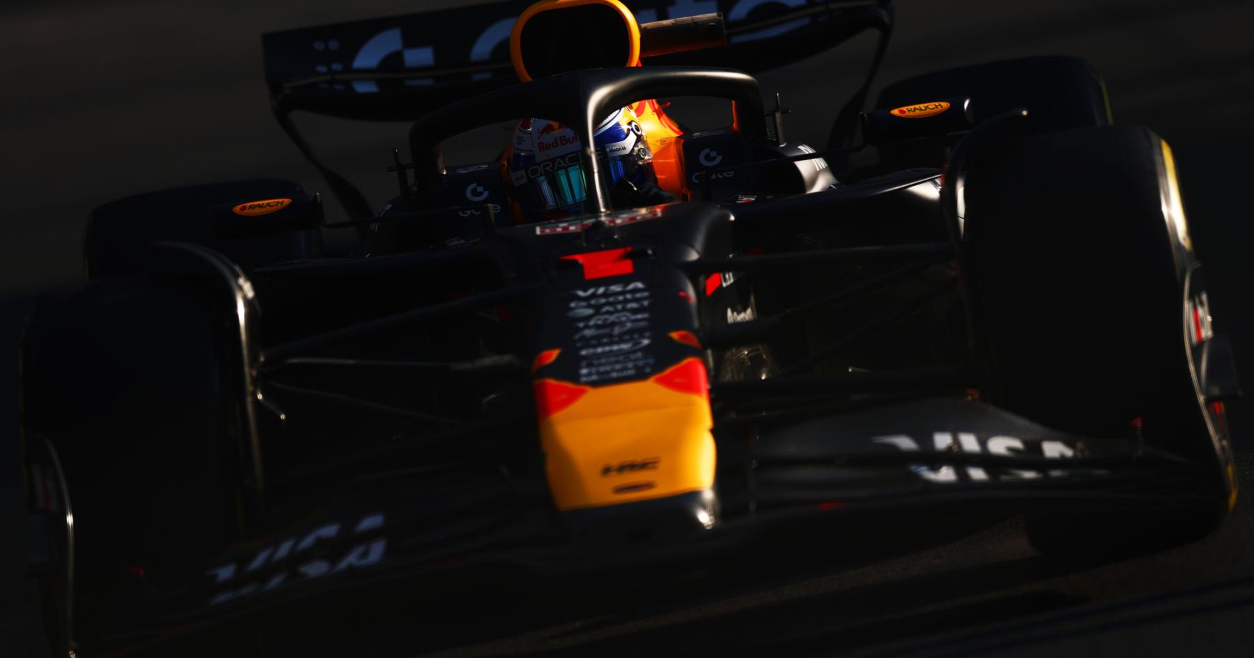 Sterke Verstappen slaat gat naar McLaren in tweede training Mexico