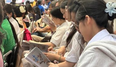 Volg internationale ontdekkingsreizigers om de Nuoc-notengrot te verkennen