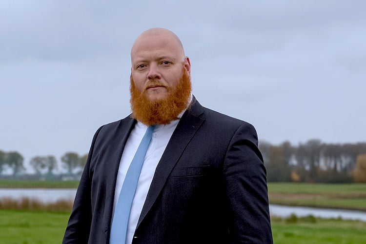 FNP-lijsttrekker Aant Jelle Soepboer is duidelijk: “Sûreifan viljen dan folk”