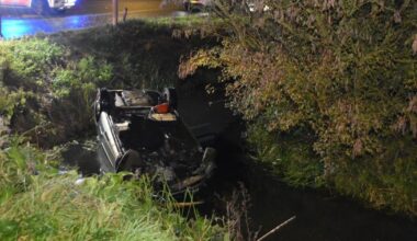 Brand in schuur • auto in sloot