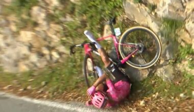 EF Education-EasyPost deelt update over Richard Carapaz na nare val in Ronde van Lombardije