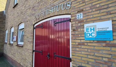 Boekenmarkt en open dag in het Naobershuus