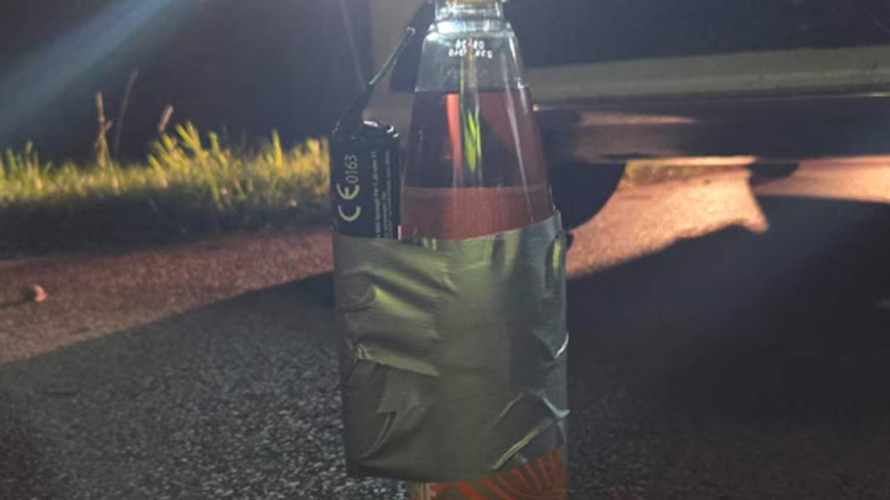 112-nieuws: Vuurwerkterreur in Roosendaal: jongens betrapt met arsenaal aan cobra's • Hardrijder scheurt met bekeuring het weekend in