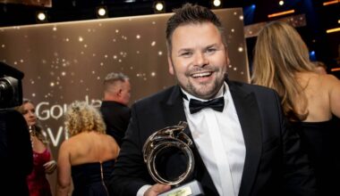 Thomas van Grinsven met de Televizier-Ring Talent (foto: ANP).