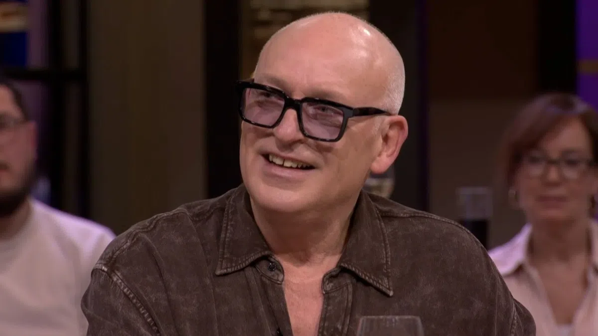 Van der Gijp bijt terug na kritiek op VI-uitzending: 'Weet mijn tekortkomingen'