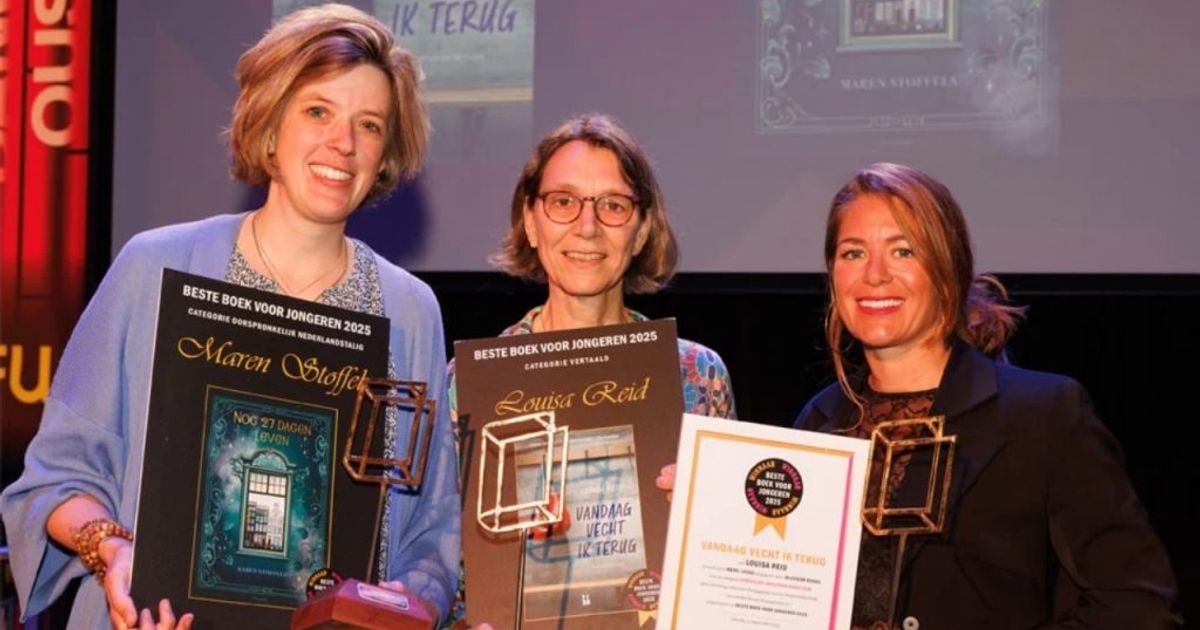 Drentse wint prijs met boek over doodzieke vriendin: 'Bekeek de wereld door haar ogen'