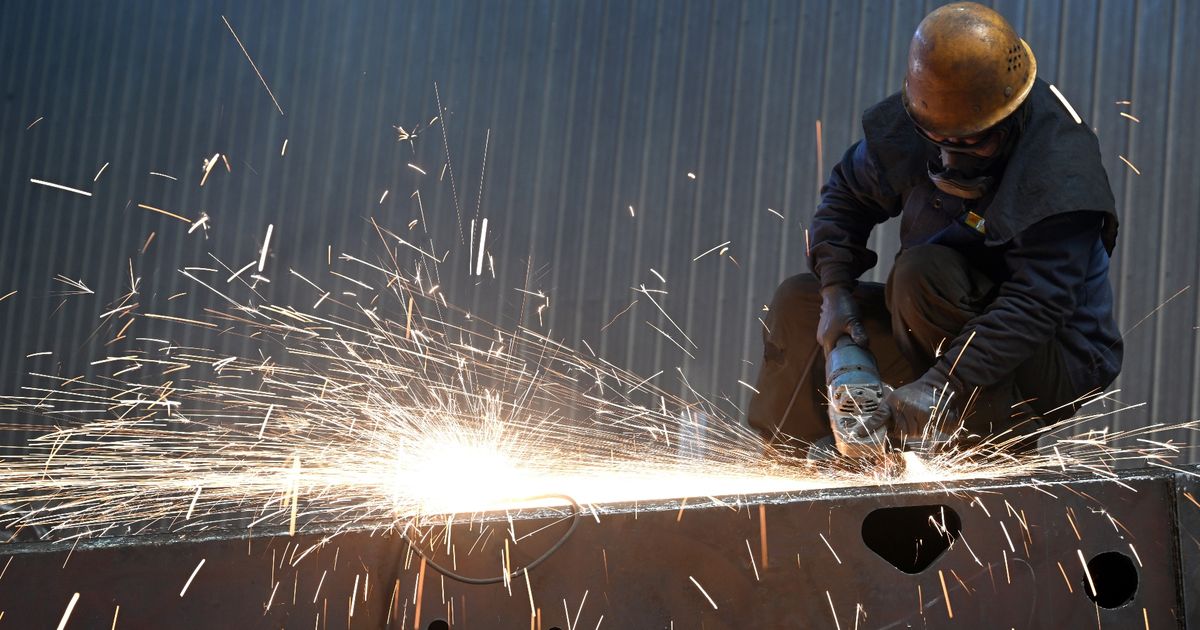 Veendammer boekhouder aangehouden voor uitbuiting bij metaalbedrijf - RTV Noord