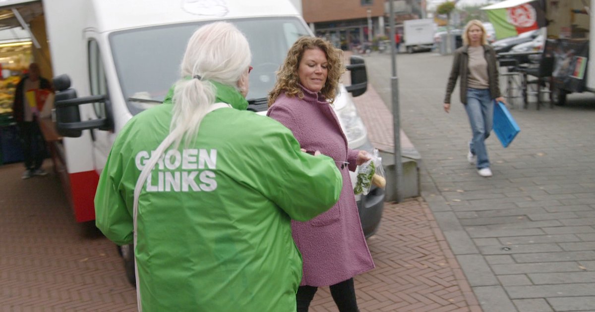 Nico Sjoer flyert voor GroenLinks-PvdA