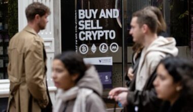 Na de flash crash staan crypto's nog steeds in de min: dit speelt er - RTL.nl