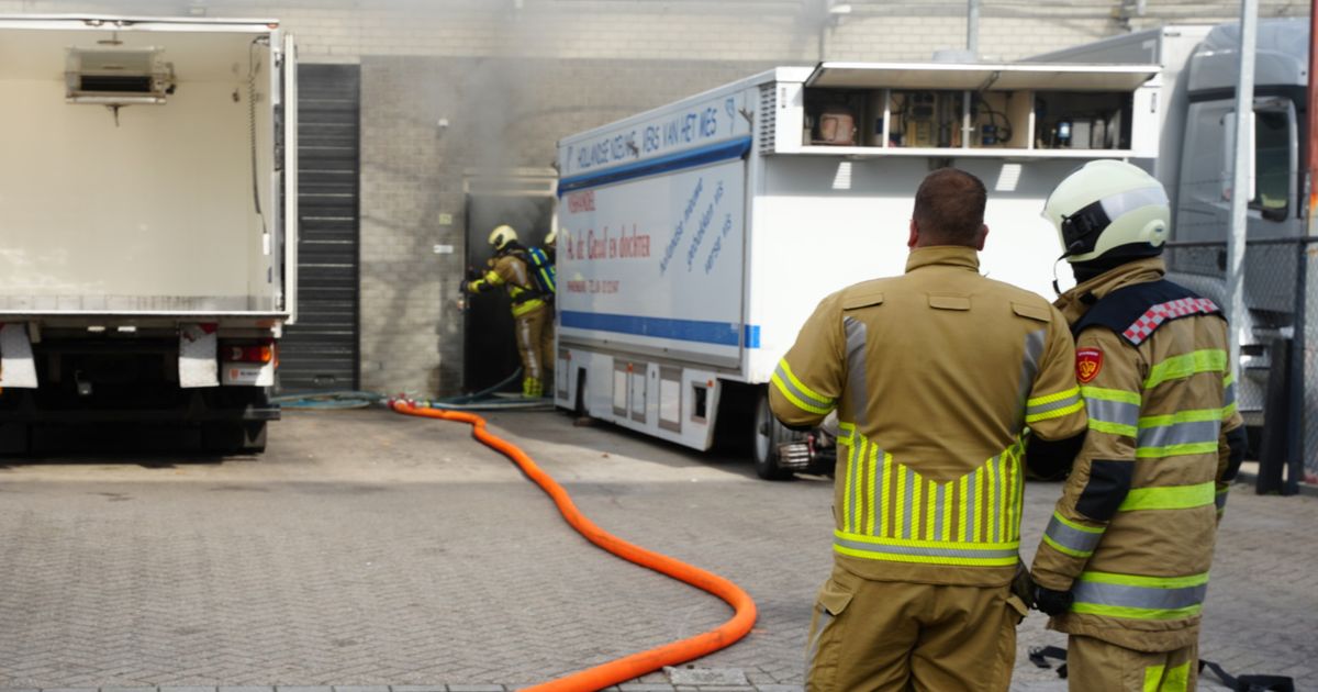 112-nieuws: Stroomstoring in IJsselstein voorbij | Brand in visschuur Bunschoten - RTV Utrecht
