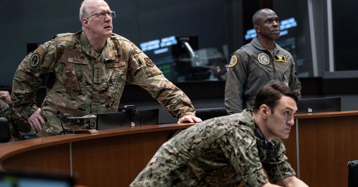 ‘A House of Dynamite’ is het verontrustende meesterwerk over kernwapens van dit decennium