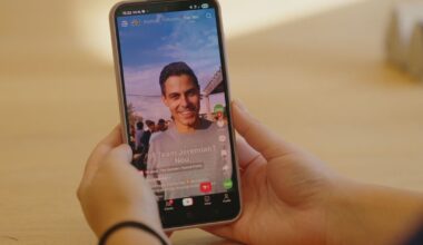 Veel jongeren kijken filmpjes van politici op TikTok en Insta, voor de lol maar ook om zich te informeren